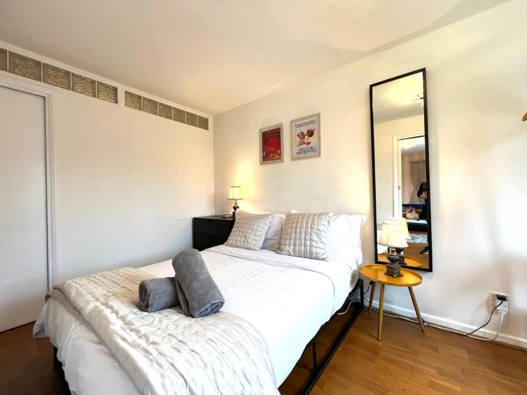 Great 2 Bedrooms Apartment 15 Mins From The Centre Лондон Екстер'єр фото